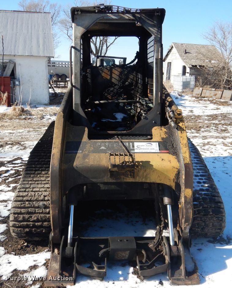 image for item DG5894 2004 Caterpillar 277B skid steer