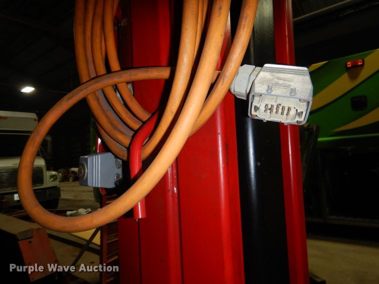 image for item DG5896 Wheel engaging high capacity wheel lift