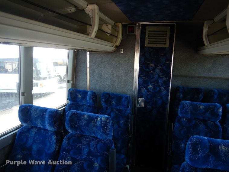image for item DG5899 1998 Prevost coach bus