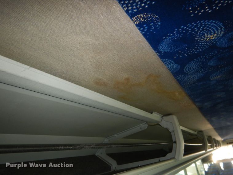 image for item DG5899 1998 Prevost coach bus