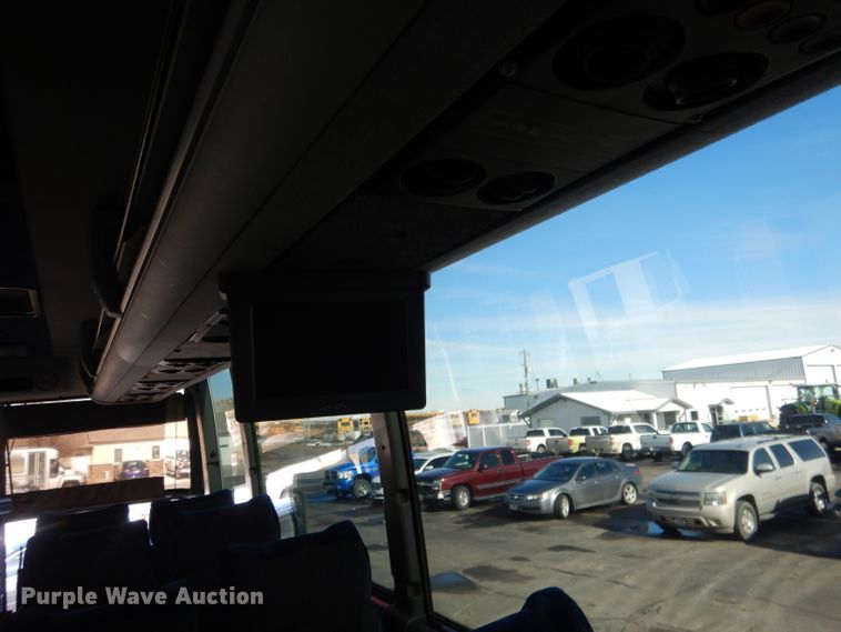 image for item DG5899 1998 Prevost coach bus