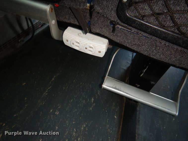 image for item DG5899 1998 Prevost coach bus