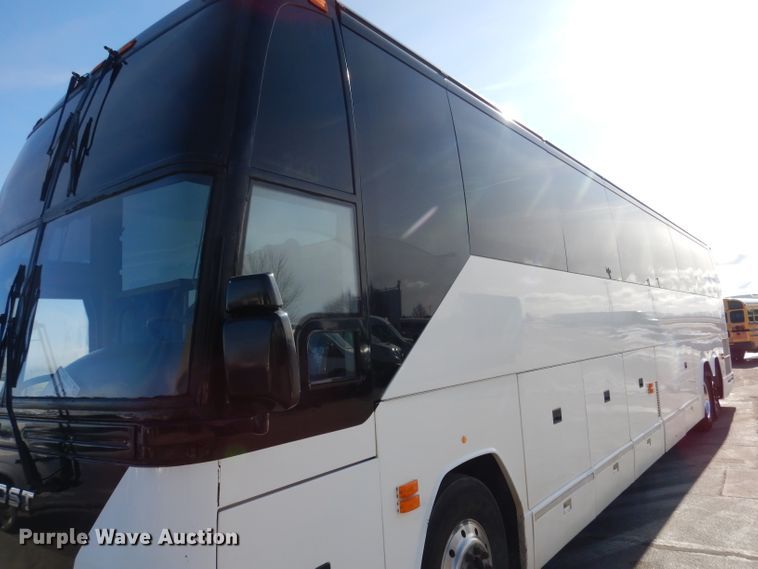 image for item DG5899 1998 Prevost coach bus