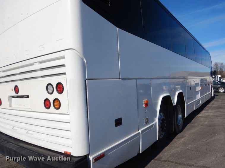 image for item DG5899 1998 Prevost coach bus