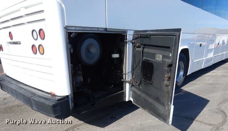 image for item DG5899 1998 Prevost coach bus