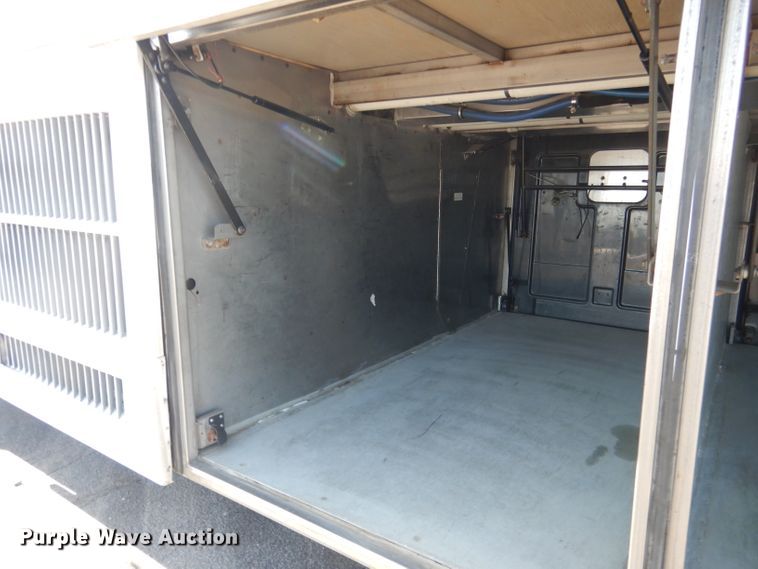 image for item DG5899 1998 Prevost coach bus