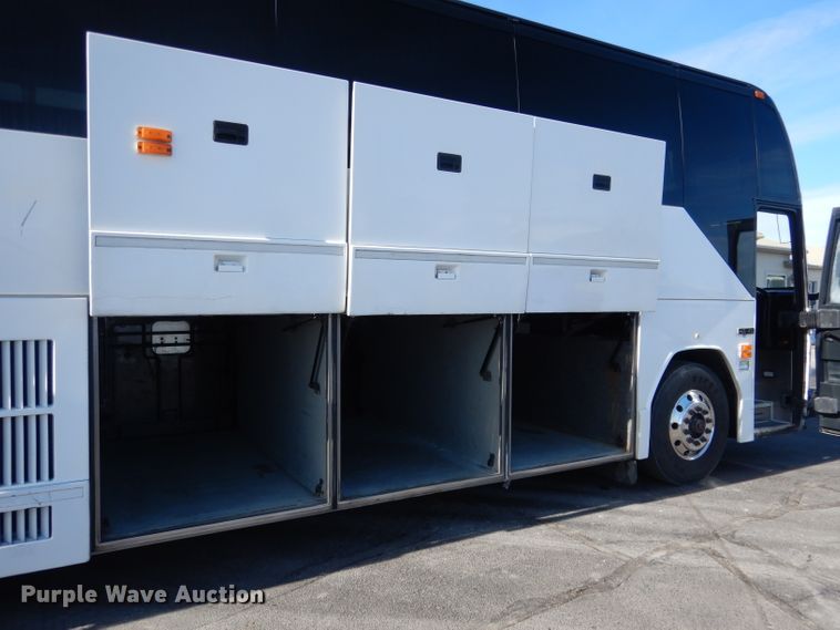 image for item DG5899 1998 Prevost coach bus