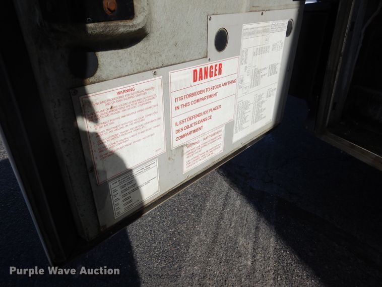 image for item DG5899 1998 Prevost coach bus