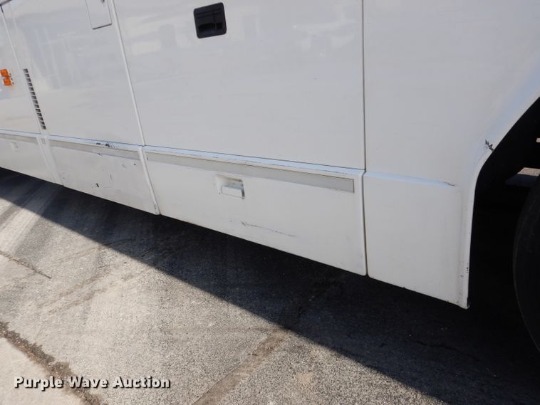 image for item DG5899 1998 Prevost coach bus