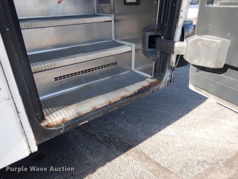 image for item DG5899 1998 Prevost coach bus