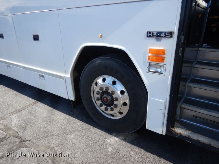 image for item DG5899 1998 Prevost coach bus