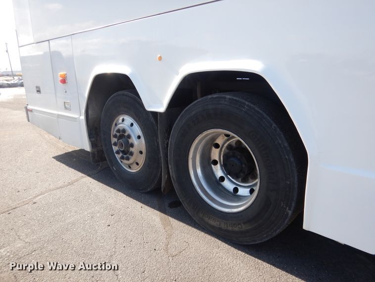 image for item DG5899 1998 Prevost coach bus