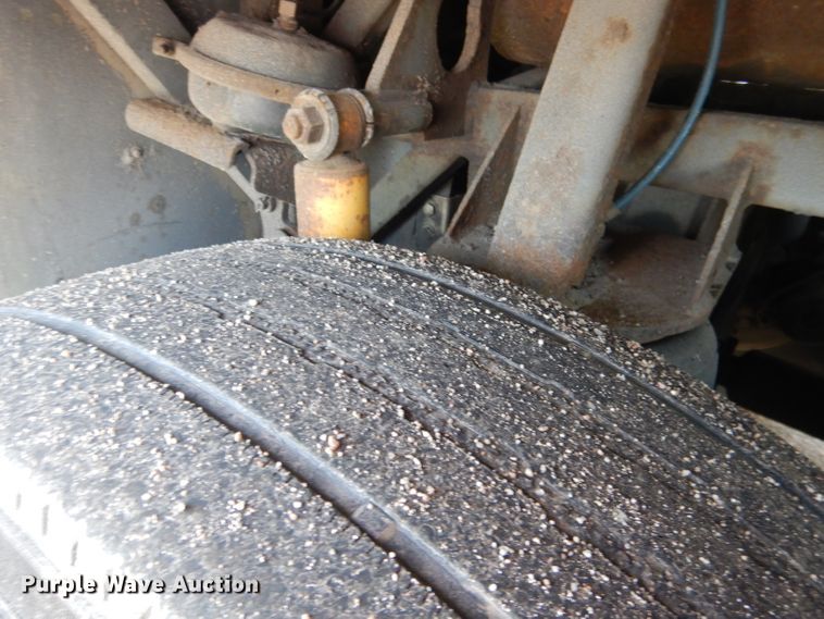 image for item DG5899 1998 Prevost coach bus