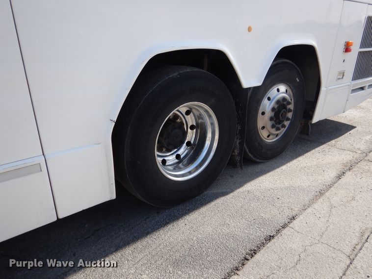 image for item DG5899 1998 Prevost coach bus