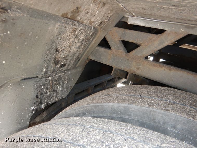 image for item DG5899 1998 Prevost coach bus