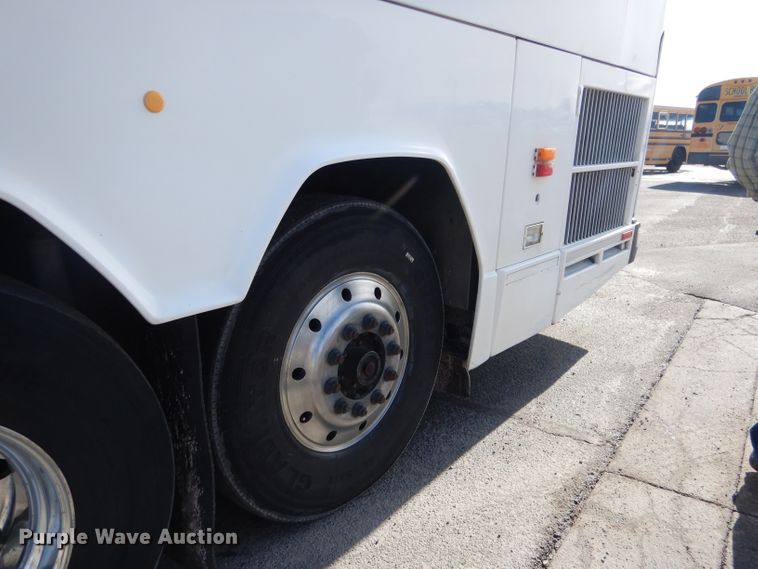 image for item DG5899 1998 Prevost coach bus