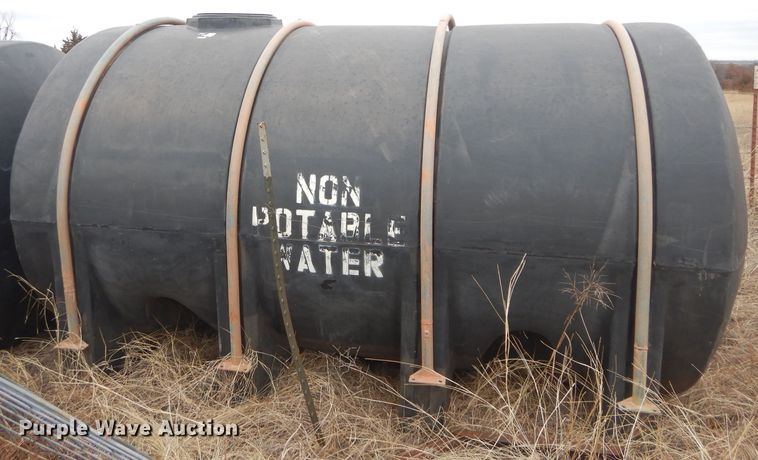 image for item DH3692 Poly tank