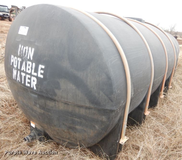 image for item DH3692 Poly tank