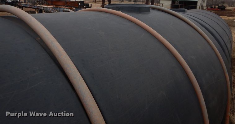 image for item DH3692 Poly tank