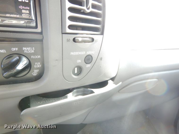 image for item DH5076 1997 Ford F250 SuperCab pickup truck