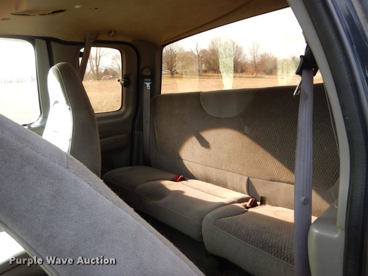 image for item DH5076 1997 Ford F250 SuperCab pickup truck