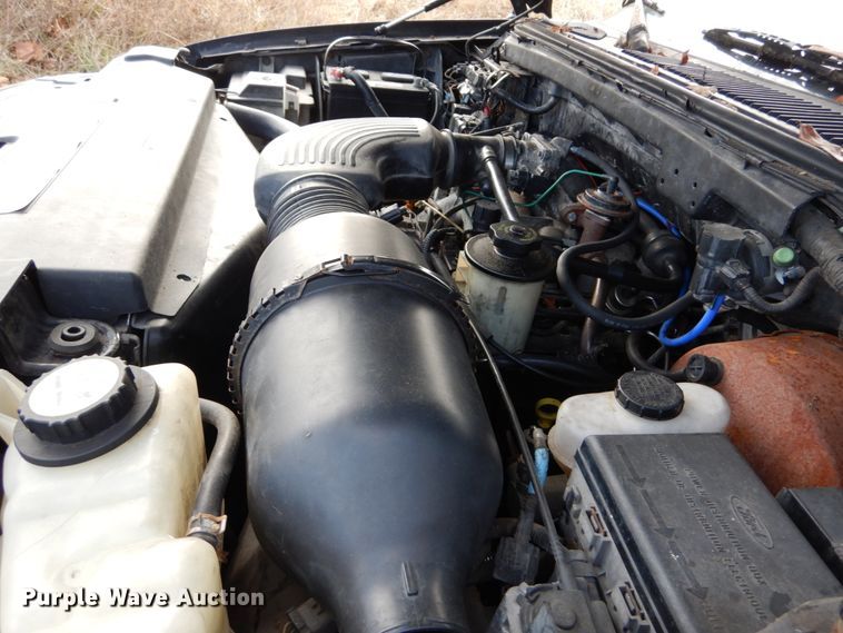 image for item DH5076 1997 Ford F250 SuperCab pickup truck