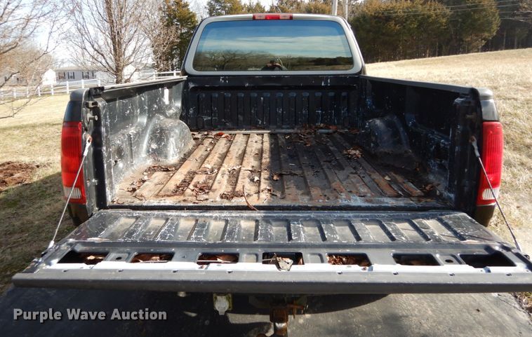 image for item DH5076 1997 Ford F250 SuperCab pickup truck