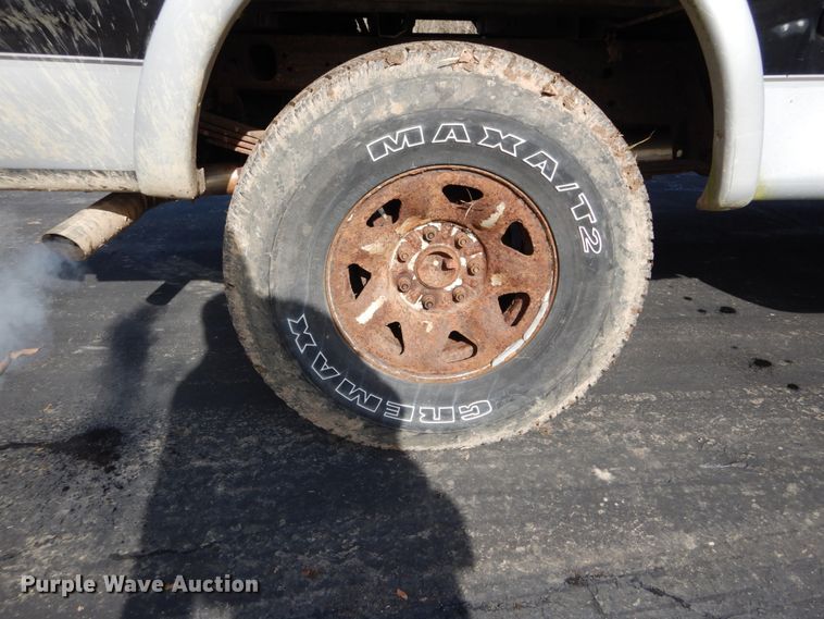 image for item DH5076 1997 Ford F250 SuperCab pickup truck