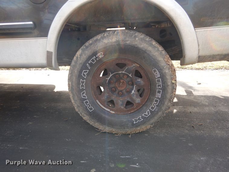 image for item DH5076 1997 Ford F250 SuperCab pickup truck