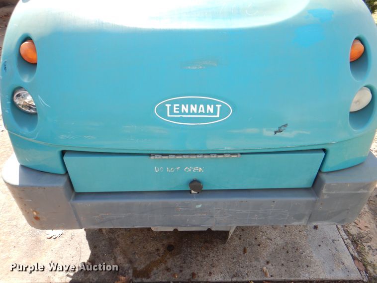 image for item DH5305 2009 Tennant S30 sweeper