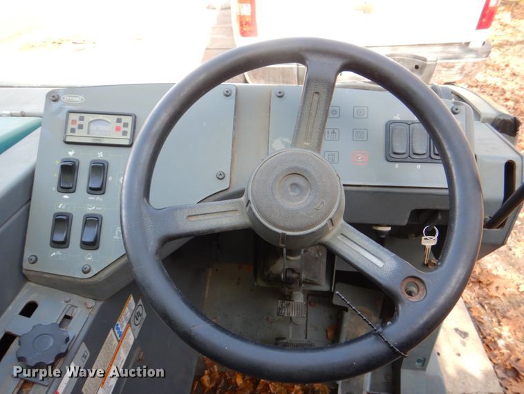 image for item DH5305 2009 Tennant S30 sweeper