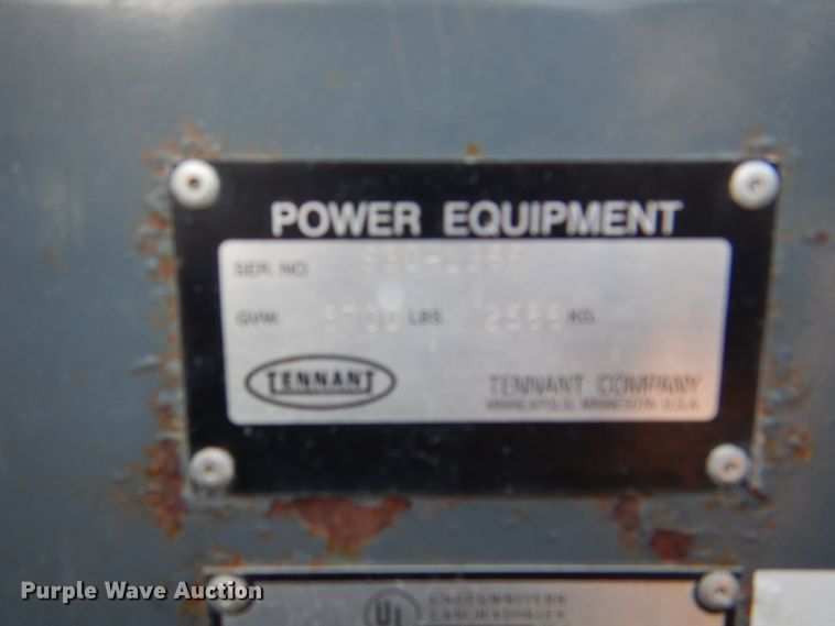 image for item DH5305 2009 Tennant S30 sweeper