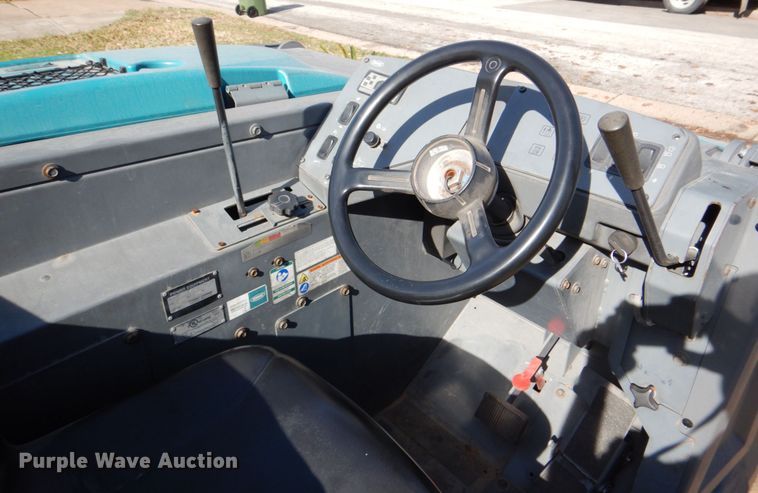 image for item DH5306 2013 Tennant S30 sweeper