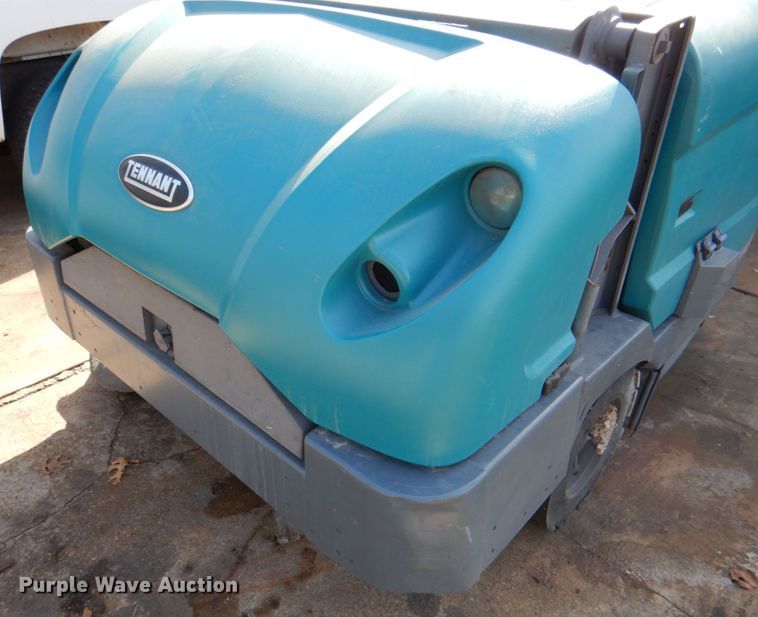 image for item DH5306 2013 Tennant S30 sweeper