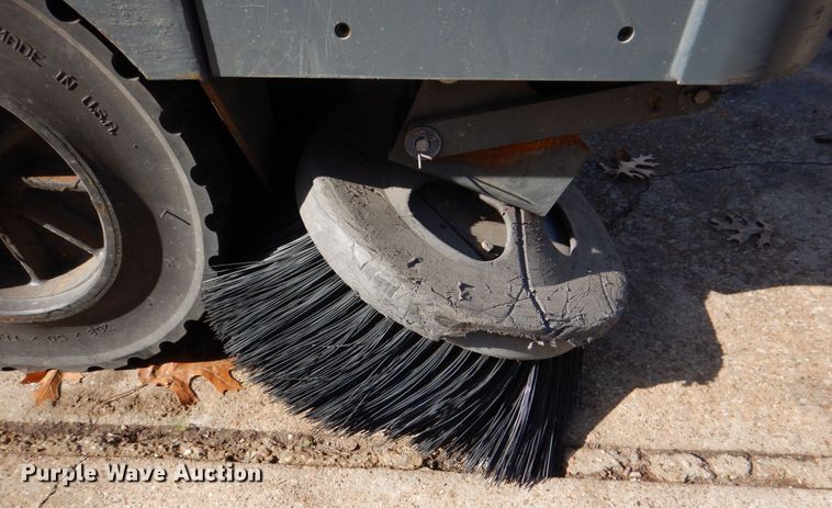image for item DH5306 2013 Tennant S30 sweeper