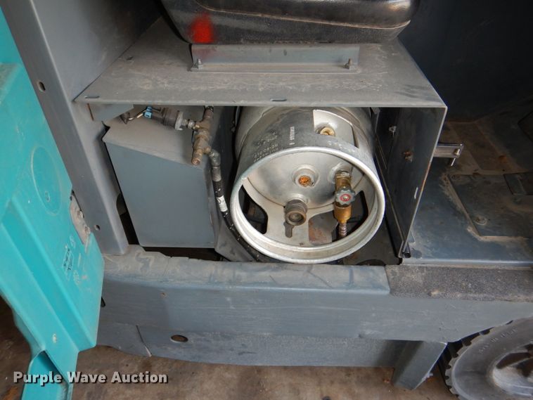 image for item DH5306 2013 Tennant S30 sweeper