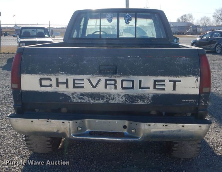 image for item DH6258 1991 Chevrolet K1500 Ext. Cab pickup truck