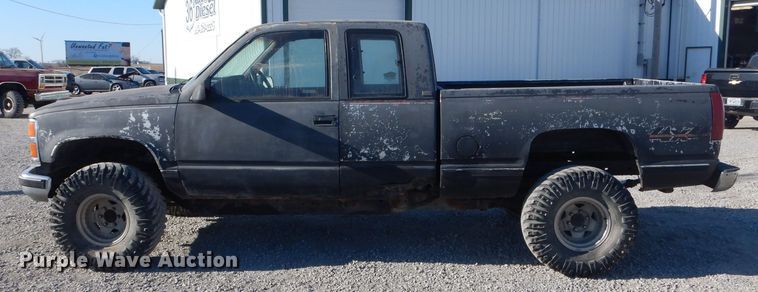image for item DH6258 1991 Chevrolet K1500 Ext. Cab pickup truck