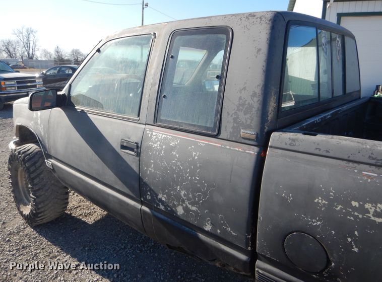 image for item DH6258 1991 Chevrolet K1500 Ext. Cab pickup truck