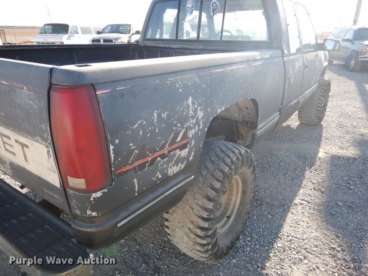 image for item DH6258 1991 Chevrolet K1500 Ext. Cab pickup truck