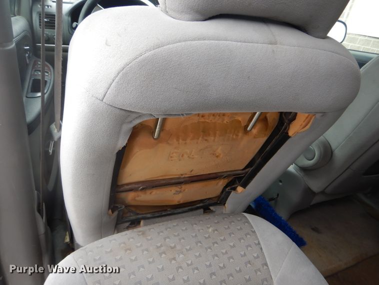 image for item DH6337 2008 Chevrolet Uplander LS van