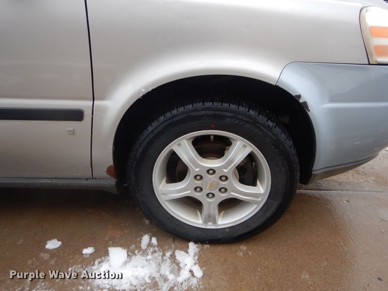 image for item DH6337 2008 Chevrolet Uplander LS van