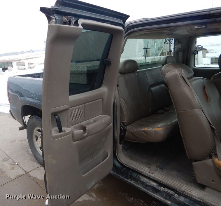 image for item DH6338 2002 Chevrolet Silverado 1500 Ext. Cab pickup truck