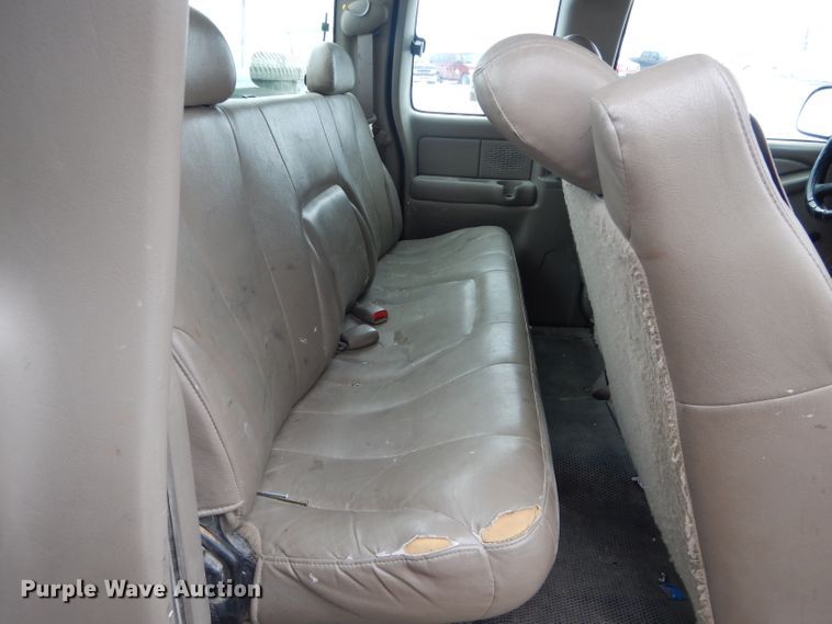 image for item DH6338 2002 Chevrolet Silverado 1500 Ext. Cab pickup truck