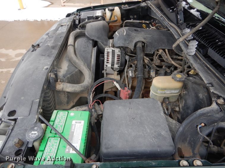 image for item DH6338 2002 Chevrolet Silverado 1500 Ext. Cab pickup truck