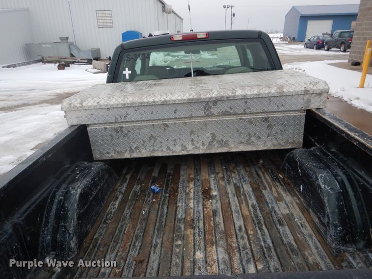 image for item DH6338 2002 Chevrolet Silverado 1500 Ext. Cab pickup truck