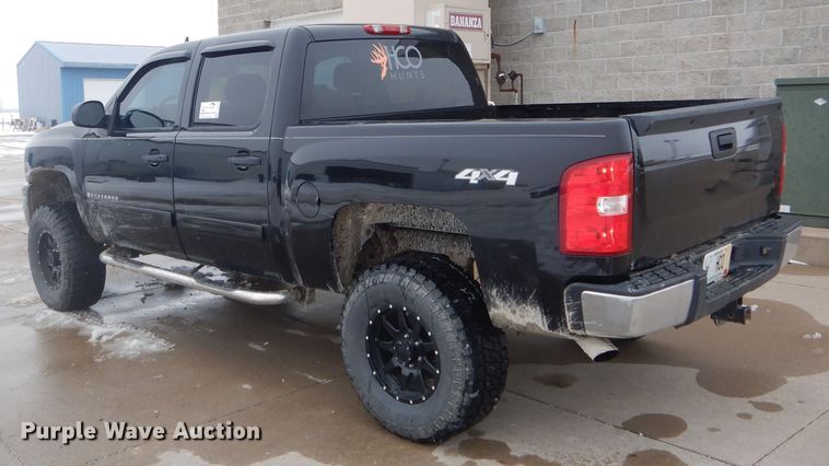 image for item DH6340 2007 Chevrolet Silverado 1500 Crew Cab pickup truck