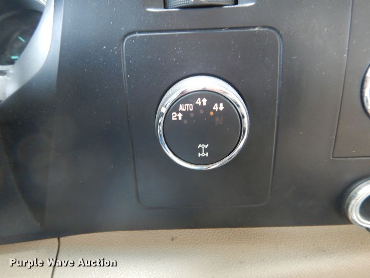 image for item DH6340 2007 Chevrolet Silverado 1500 Crew Cab pickup truck