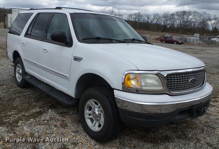 image for item DH7829 2000 Ford Expedition XLT SUV