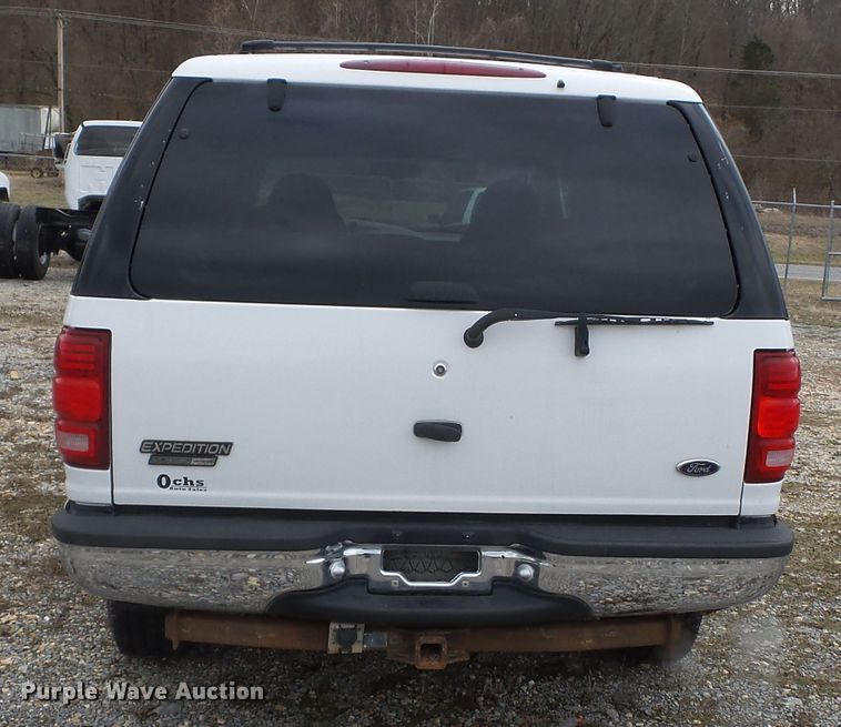 image for item DH7829 2000 Ford Expedition XLT SUV